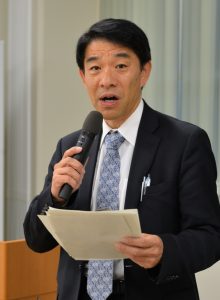 Moderators were Associate Director-General Ohtake (left)