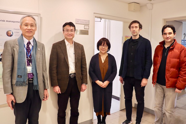 From the left, The Director-general of the IIR, Prof. Hisabori, the chairman of the WRHI project, Prof. Azuma, Prof. Takayasu, Specially appointed Prof.Petter Holme, Specially Appointed Assistant Prof.Marko Jusup.