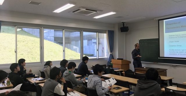 【開催報告】Jürgen Rödel教授による強誘電体セミナー